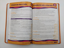 Cargar imagen en el visor de la galería, Biblia Devocional Familiar NBV - Lujo
