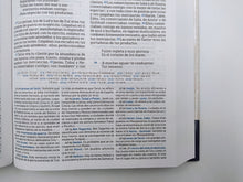 Cargar imagen en el visor de la galería, Biblia NBLA - de Estudio MacArthur - Interior a Dos Colores - Pasta Dura Azul
