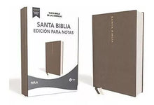 Cargar imagen en el visor de la galería, Biblia NBLA Letra Grande Tamaño Compacto Tapa Dura Tela Gris Letra Roja
