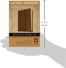 Cargar imagen en el visor de la galería, Biblia NTV Letra Grande Compacta Piel Café/Marrón
