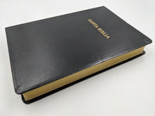 Cargar imagen en el visor de la galería, Biblia RVR60 - Letra Súper Gigante - Símil Piel Negro
