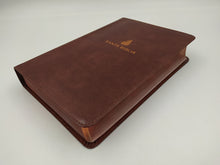 Cargar imagen en el visor de la galería, Biblia RVR60 Compacta de Letra Grande Piel Fabricada Marrón
