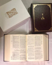Cargar imagen en el visor de la galería, Biblia del Oso 1569 - Edición Conmemorativa de Lujo
