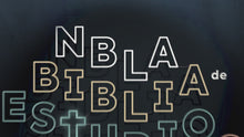 Cargar y reproducir el video en el visor de la galería, Biblia NBLA - de Estudio - Para Jóvenes - Símil Piel Azul - Novedad
