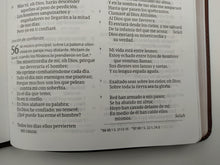 Cargar imagen en el visor de la galería, Biblia RVR60 Ultrafina - Piel Fabricada Marrón
