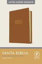 Cargar imagen en el visor de la galería, Biblia NTV - Letra Súper Gigante - SentiPiel Café Claro - Novedad
